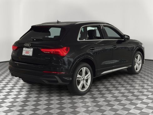 Certified 2024 Audi Q3 2.0T Premium w/ Convenience Package AWD/4WD image 9