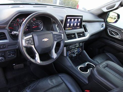 Used 2021 Chevrolet Tahoe LT w/ LT Signature Package image 4