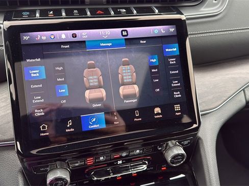 Used 2022 Jeep Grand Cherokee Overland w/ Advanced Protech Group III image 34