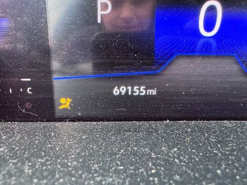 Used 2022 Volkswagen Tiguan SE image 10