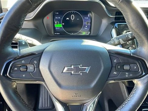 Used 2023 Chevrolet Bolt EUV LT w/ Comfort Package image 22