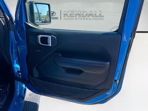 Used 2020 Jeep Gladiator Rubicon w/ Trailer Tow Package image 30