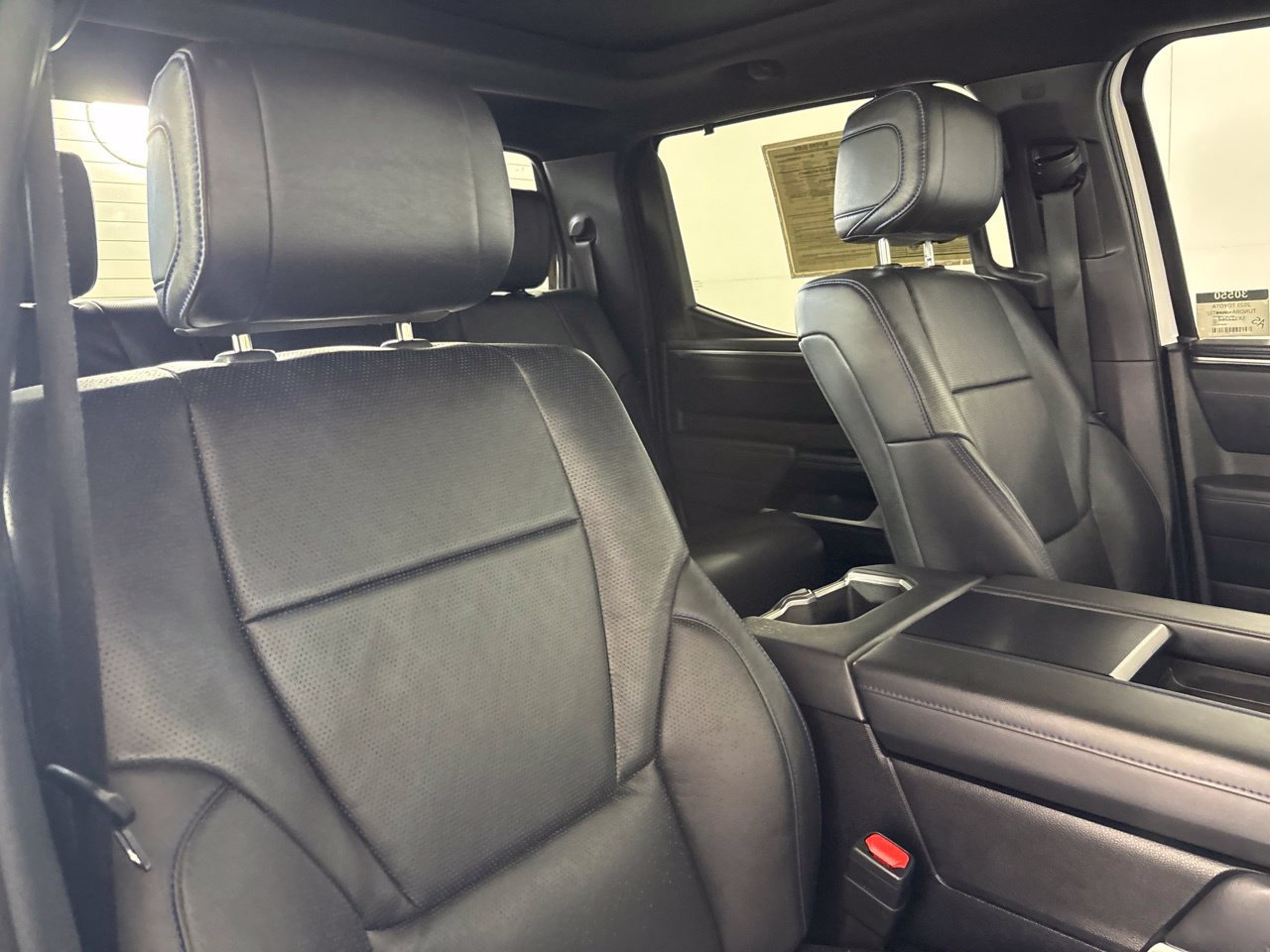 Used 2025 Toyota Tundra Platinum AWD/4WD image 31
