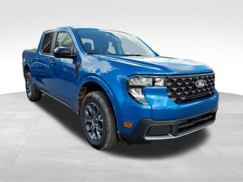 New 2025 Ford Maverick XLT w/ XLT Luxury Package image 14