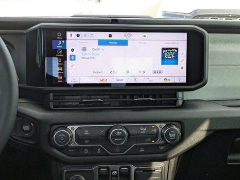 New 2026 Jeep Gladiator Sport image 15