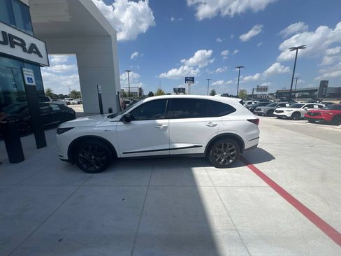 Used 2023 Acura MDX A-Spec AWD/4WD image 2