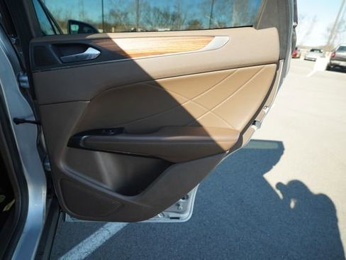 Used 2016 Lincoln MKC Reserve image 23