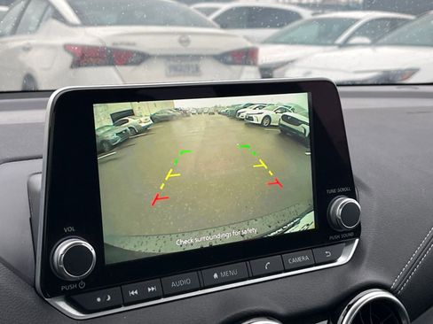 Used 2025 Nissan Sentra SV image 23