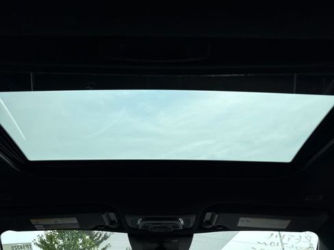 Certified 2024 Toyota Corolla Cross AWD Hybrid w/ Moonroof Package image 19