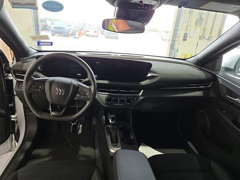 Used 2026 Buick Envista Preferred FWD image 9