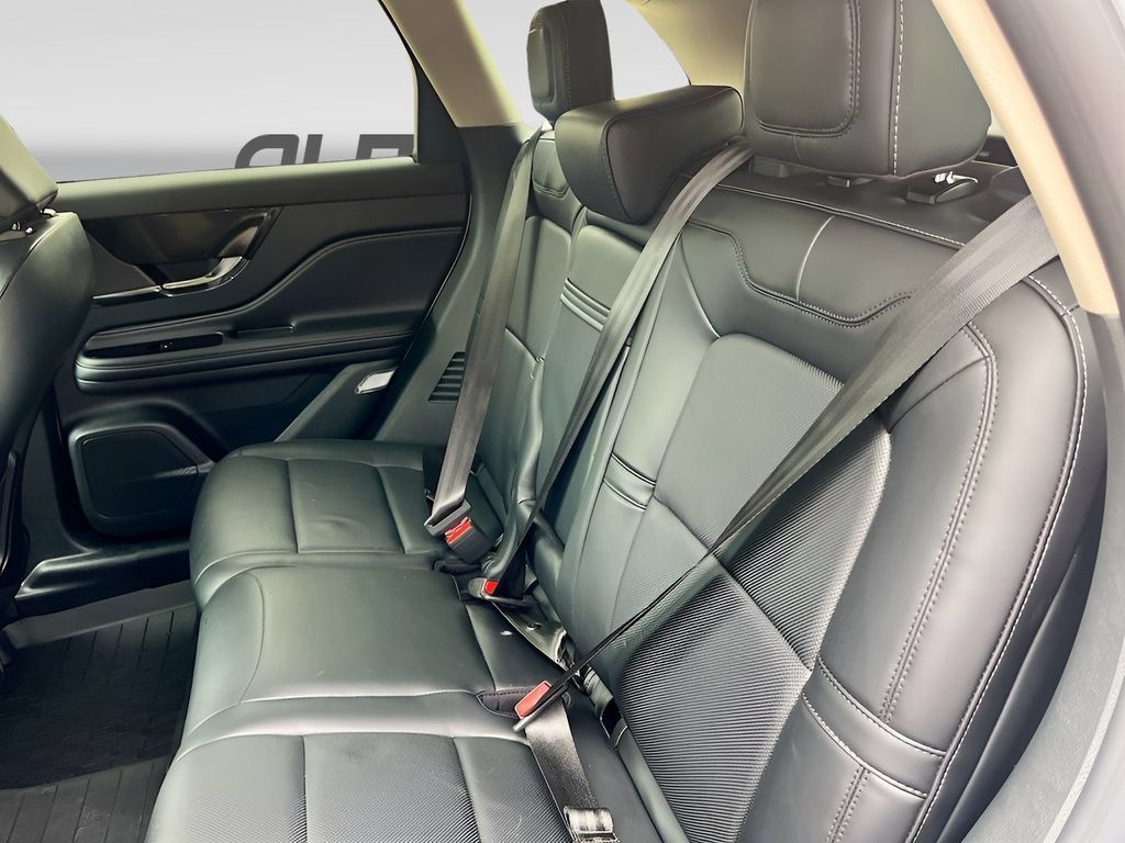 Used 2025 Lincoln Corsair Reserve FWD image 24
