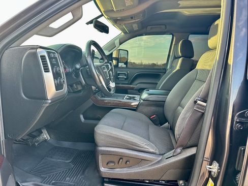 Used 2015 GMC Sierra 2500 SLE w/ Suspension Package, Off-Road image 11