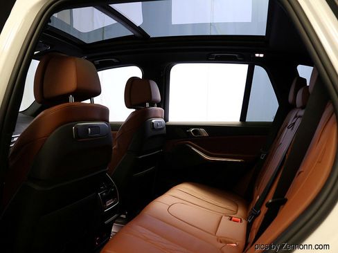 Certified 2025 BMW X5 xDrive40i w/ Climate Comfort Package image 13