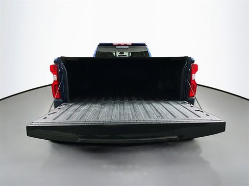 Used 2022 Chevrolet Silverado 1500 High Country w/ High Country Premium Package image 37