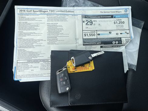 Used 2016 Volkswagen Golf Limited Edition image 25