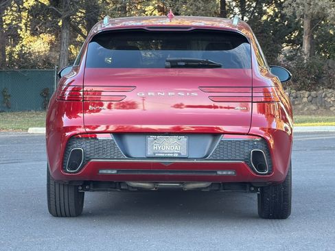 Used 2025 Genesis GV70 2.5T image 5