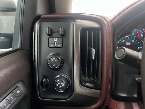 Used 2015 Chevrolet Silverado 3500 High Country w/ Duramax Plus Package AWD/4WD image 25