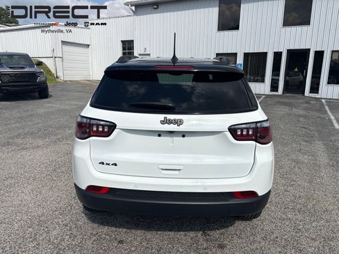 Used 2026 Jeep Compass Limited AWD/4WD image 5