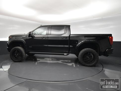 Used 2022 GMC Sierra 1500 Elevation w/ Preferred Package AWD/4WD image 3