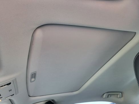 Used 2017 Lexus IS 300 AWD image 17