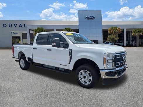 Used 2026 Ford F250 XLT AWD/4WD image 2