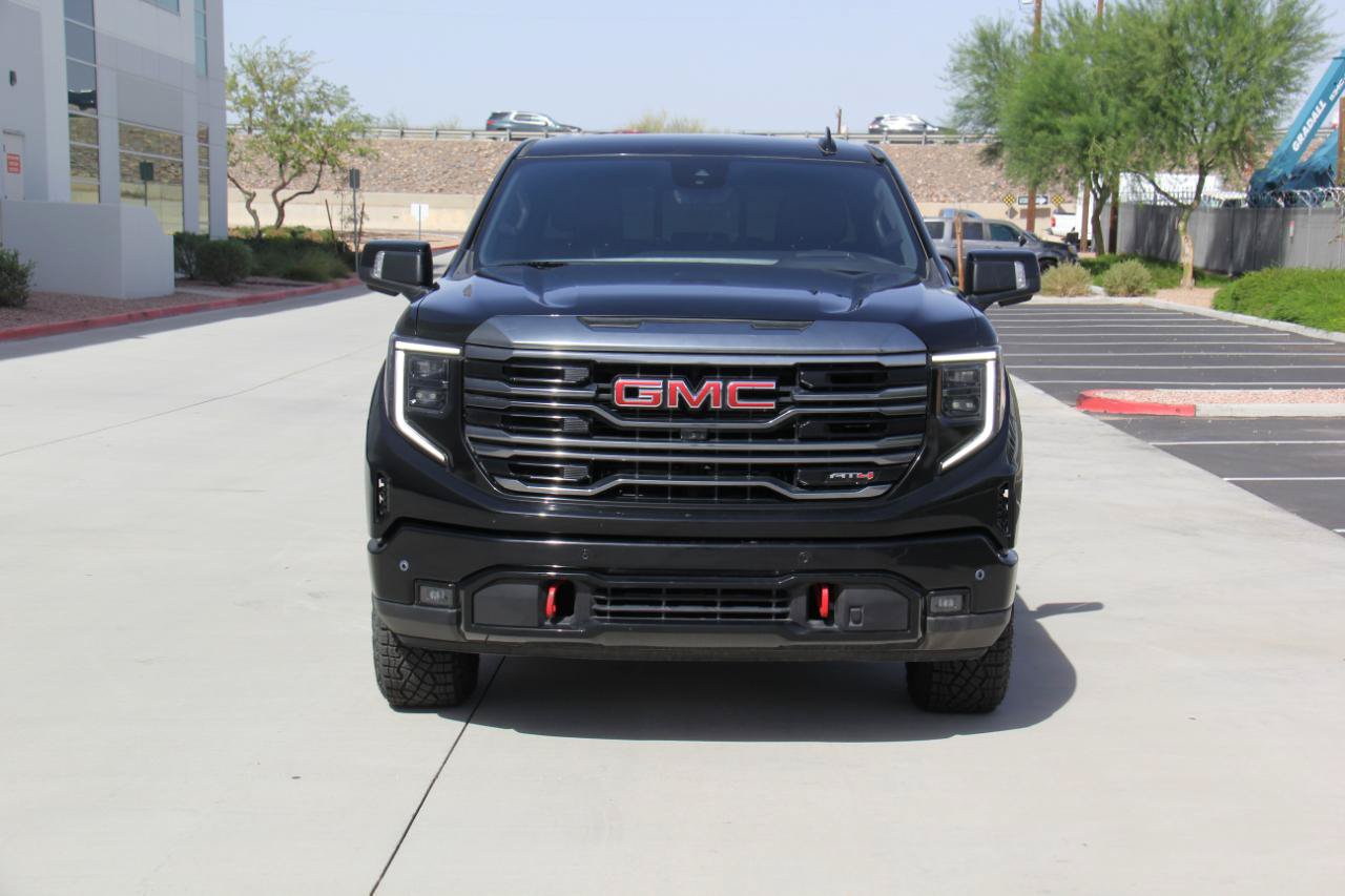 Used 2024 GMC Sierra 1500 AT4 w/ Technology Package AWD/4WD image 2