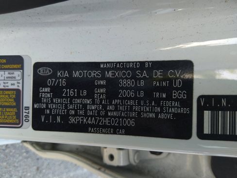 Used 2017 Kia Forte LX FWD image 33