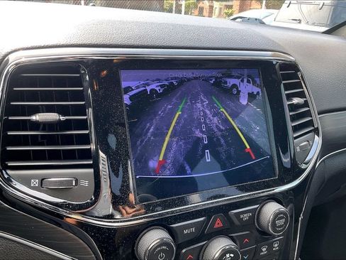 Used 2019 Jeep Grand Cherokee Limited AWD/4WD image 19