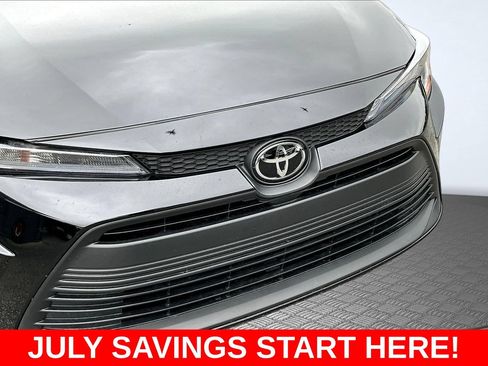 Used 2026 Toyota Corolla LE FWD image 37