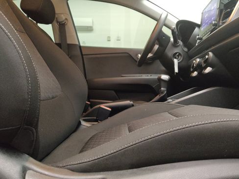 Used 2023 Kia Rio LX FWD image 21