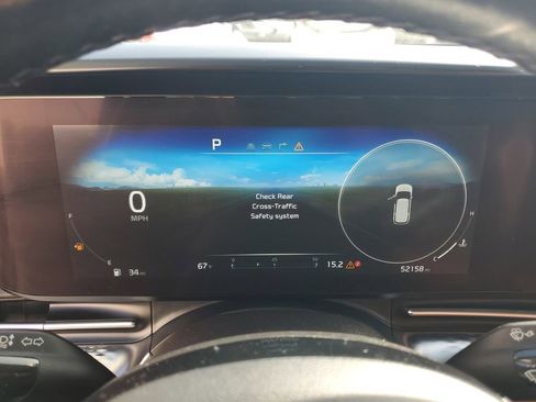 Used 2022 Kia Carnival SX Prestige image 29