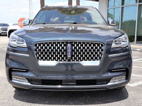 Used 2020 Lincoln Aviator Black Label Grand Touring w/ Class IV Trailer Tow Package AWD/4WD image 2