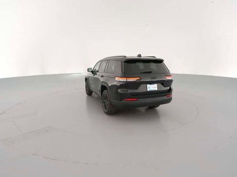 New 2025 Jeep Grand Cherokee L Laredo image 9