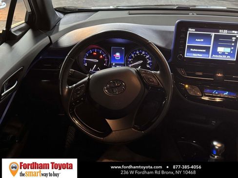 Used 2021 Toyota C-HR XLE image 12