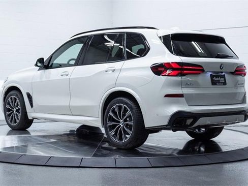 New 2026 BMW X5 xDrive40i w/ M Sport Package image 13