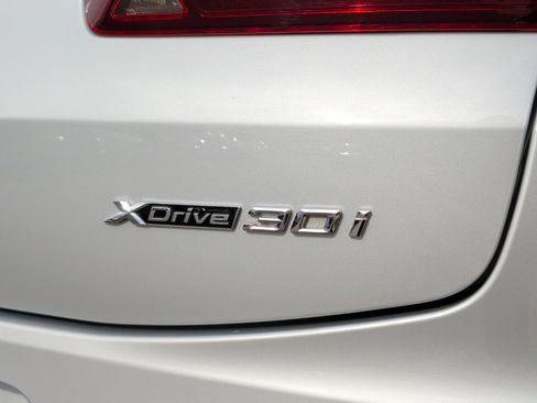 Used 2019 BMW X4 xDrive30i w/ Executive Package image 12