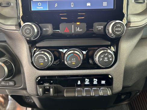 Used 2026 RAM 1500 Warlock AWD/4WD image 26