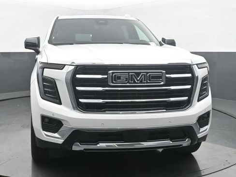 New 2026 GMC Yukon XL Elevation w/ Elevation Premium Package AWD/4WD image 8