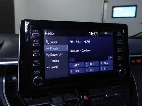 Used 2020 Toyota Corolla SE image 27