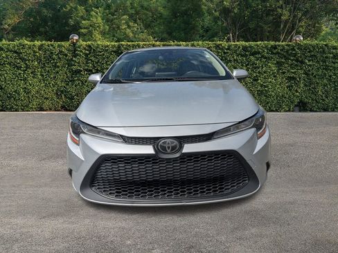 Used 2020 Toyota Corolla LE image 9