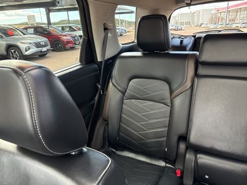 Used 2024 Nissan Pathfinder Platinum w/ Cargo Package image 21