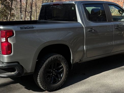 Used 2025 Chevrolet Silverado 1500 Custom Trail Boss w/ Dark Appearance Package image 3