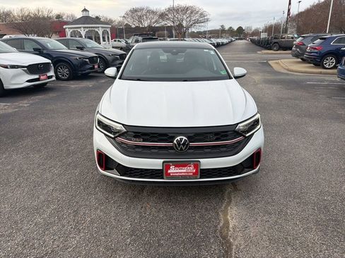 Used 2023 Volkswagen Jetta GLI Autobahn image 8