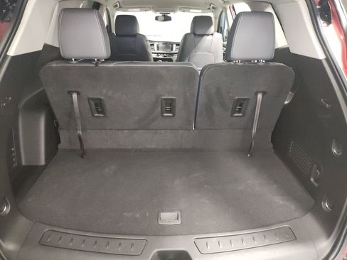 Used 2018 Buick Enclave Essence image 16