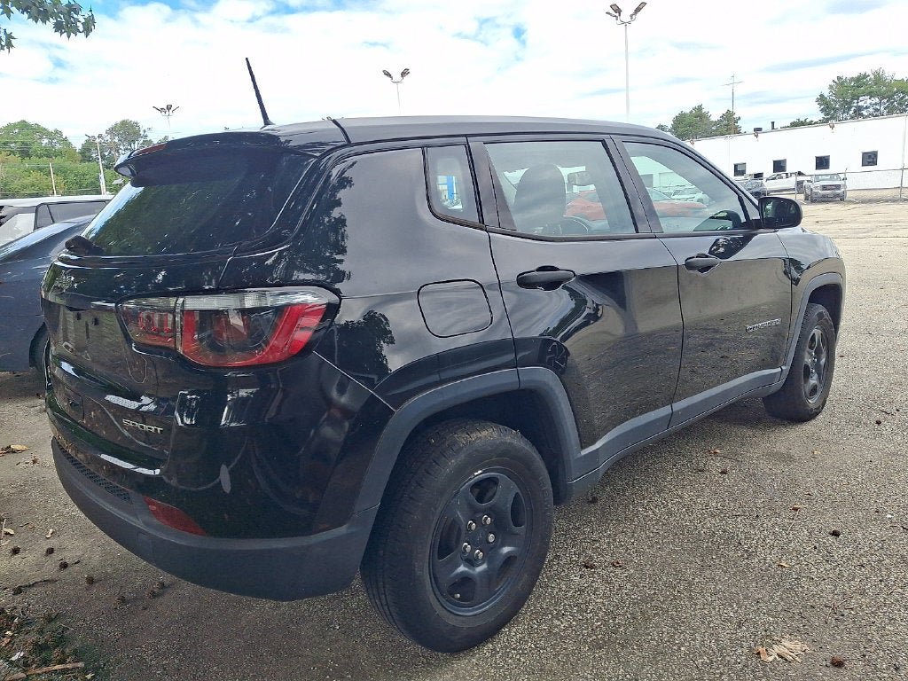 Used 2017 Jeep Compass Sport AWD/4WD image 6
