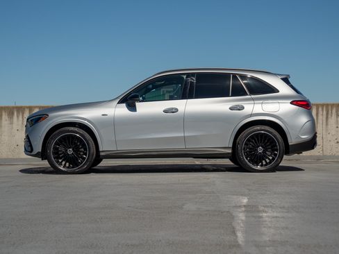 Certified 2025 Mercedes-Benz GLC 350e 4MATIC image 3