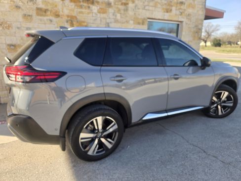 Used 2022 Nissan Rogue SL w/ SL Premium Package image 20