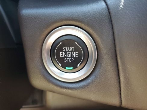 Used 2024 Chevrolet Tahoe LT w/ Luxury Package RWD image 24