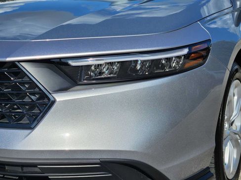 Used 2025 Honda Accord LX image 7