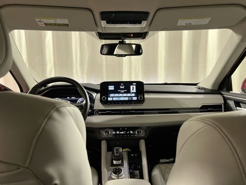 Used 2024 Mitsubishi Outlander SEL image 17